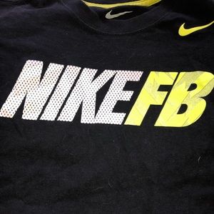 NIKE FOOTBALL T-SHIRT